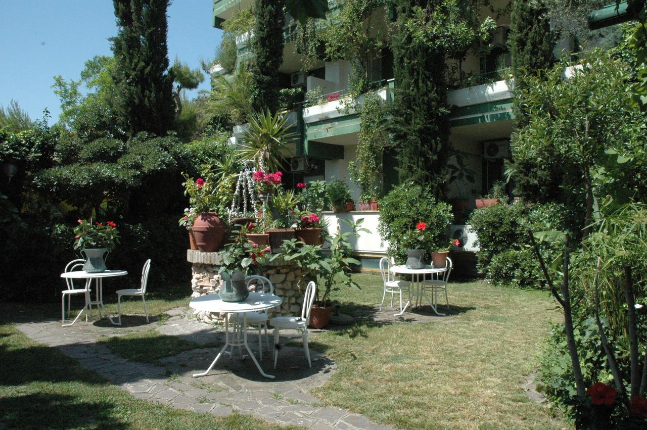 Hotel Conchiglia Verde Sirolo Exteriör bild